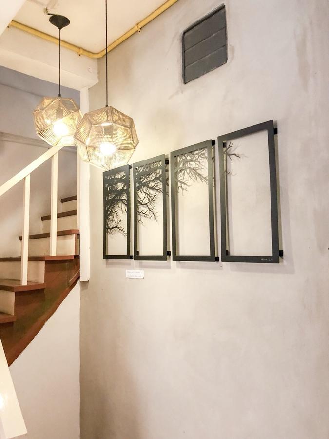 Green Home Hostel And Massage Бангкок Экстерьер фото