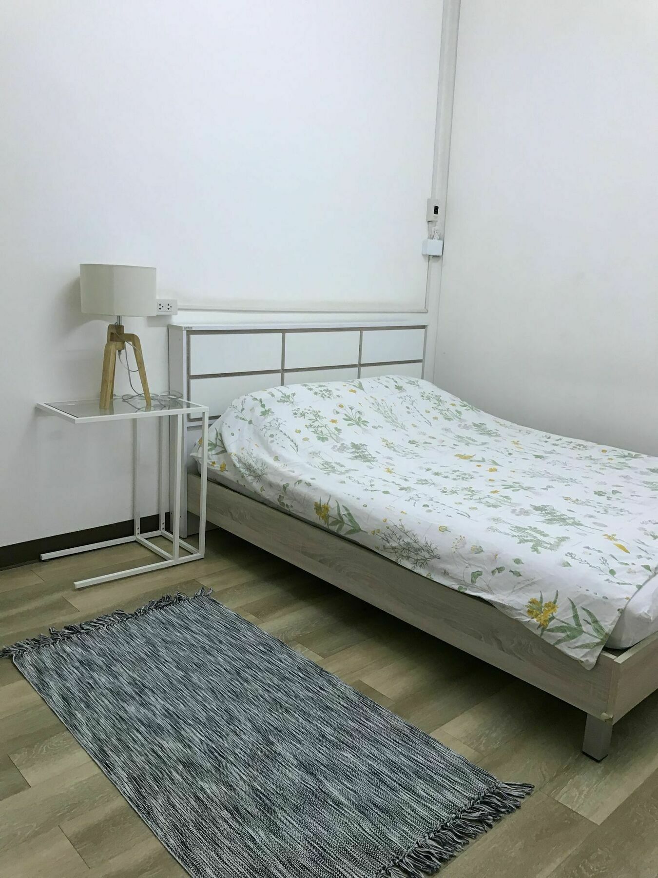 Green Home Hostel And Massage Бангкок Экстерьер фото